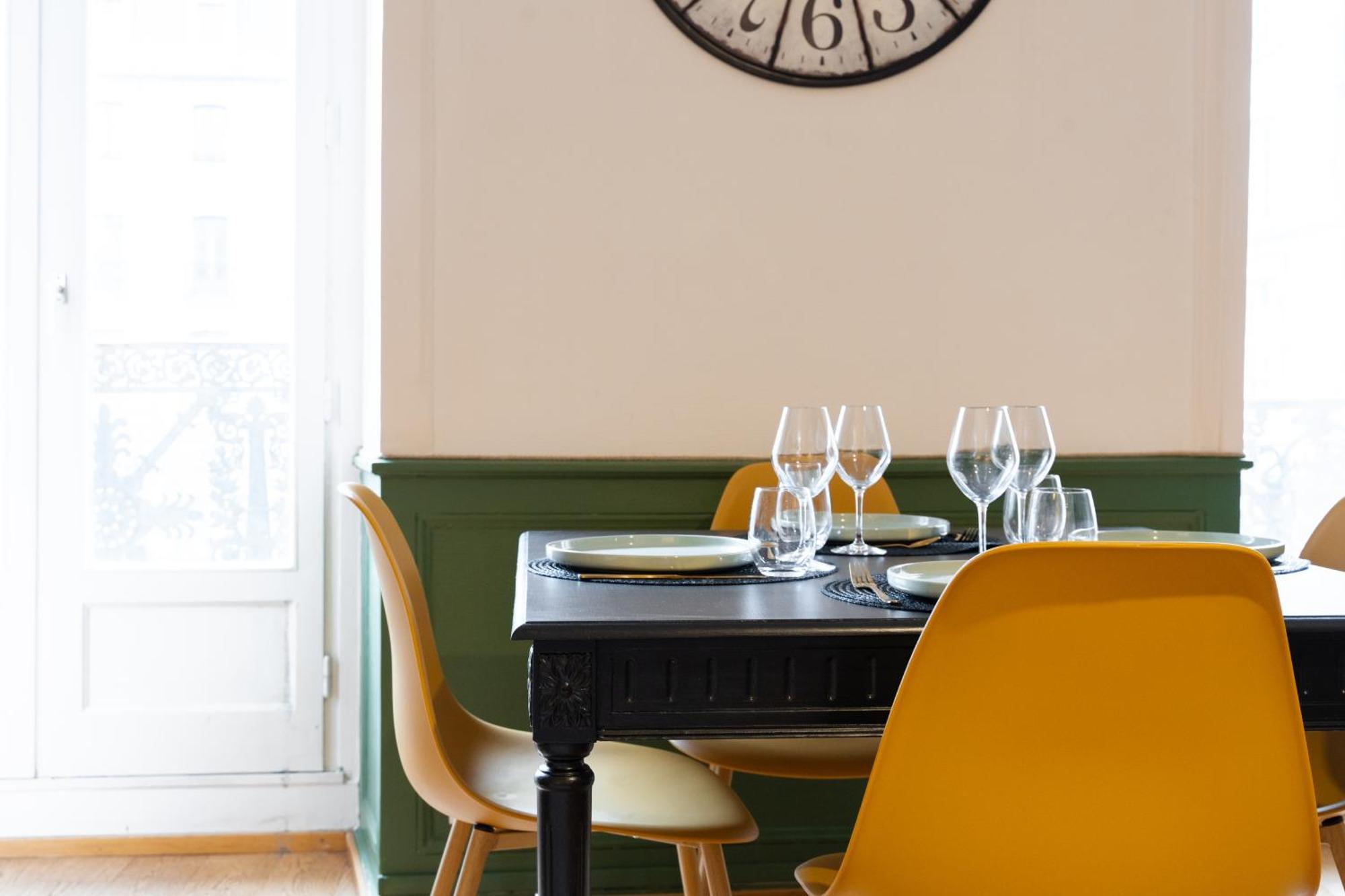 Chez Louise Et Paul, L'Appart Du Centre Динан Екстериор снимка